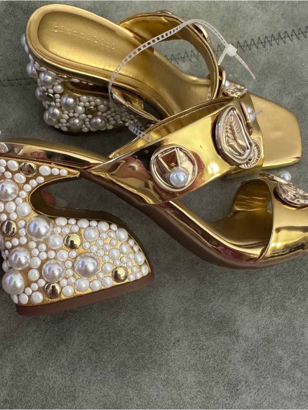NWT Gianni Bini Penei Metallic Pearl Ornament
Detail Slide Sandals Sz 7 - Picture 6 of 8